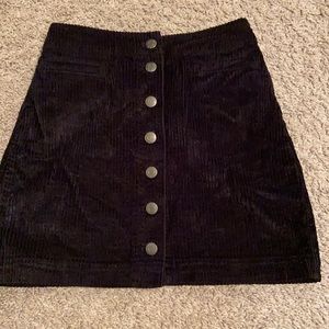 Aritzia black skirt
